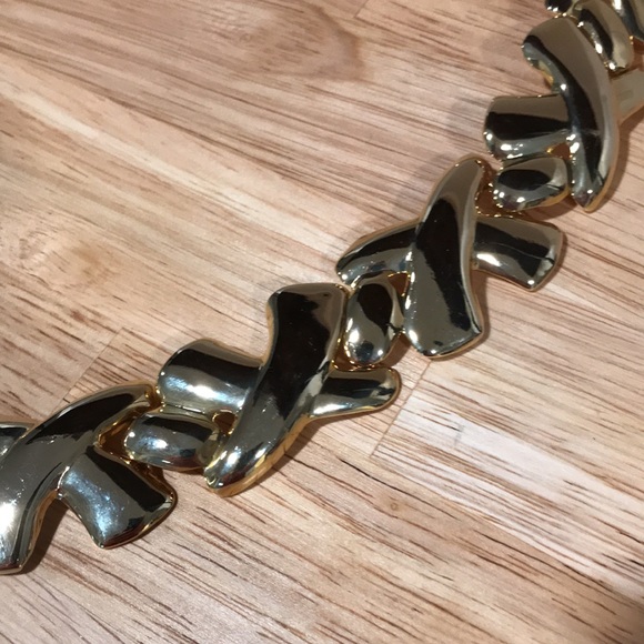Accessories - vintage 1980’s chic  “X” link chain belt Paloma Picasso-like